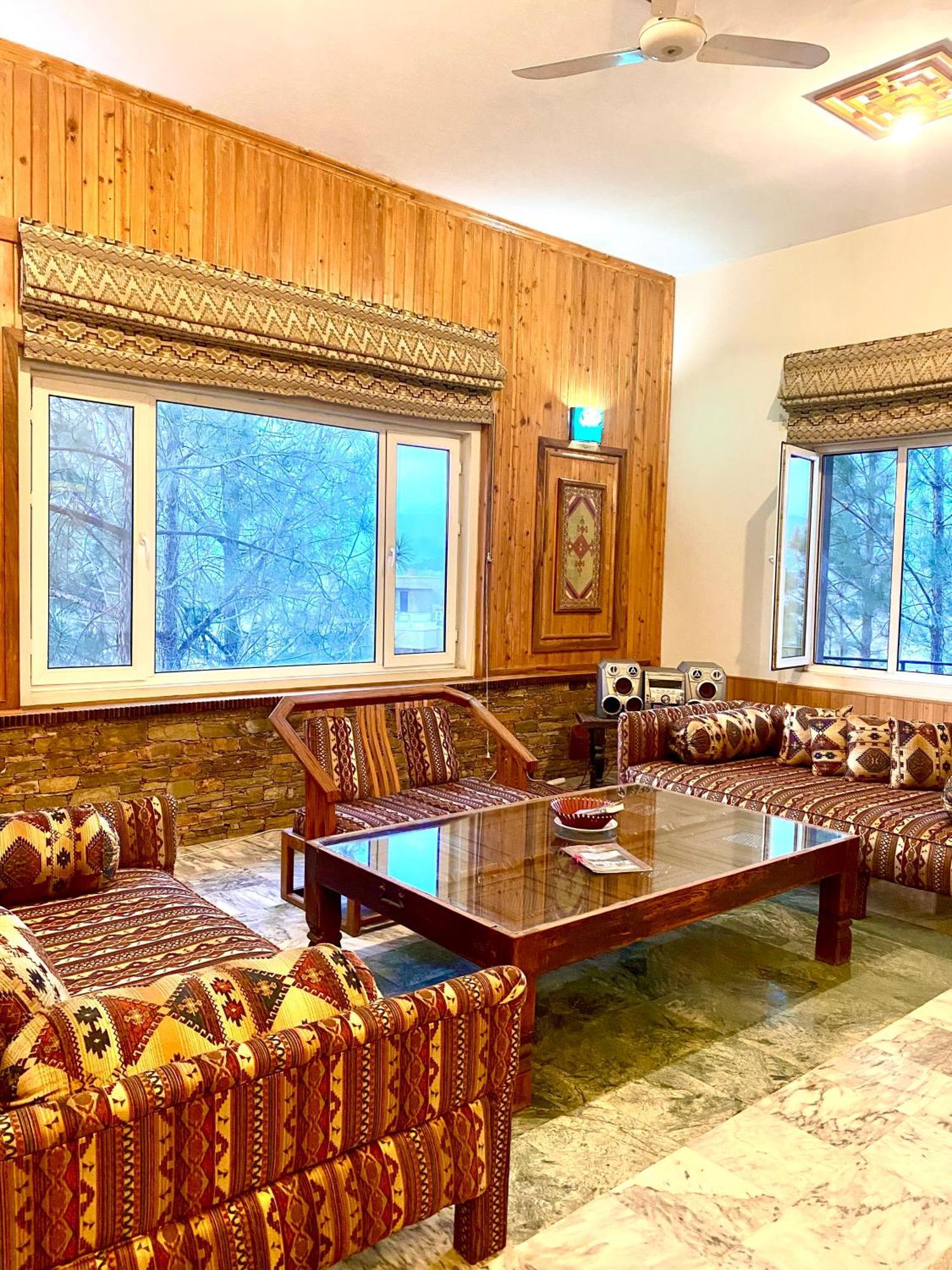Rock City Resort Saidu Sharif Extérieur photo