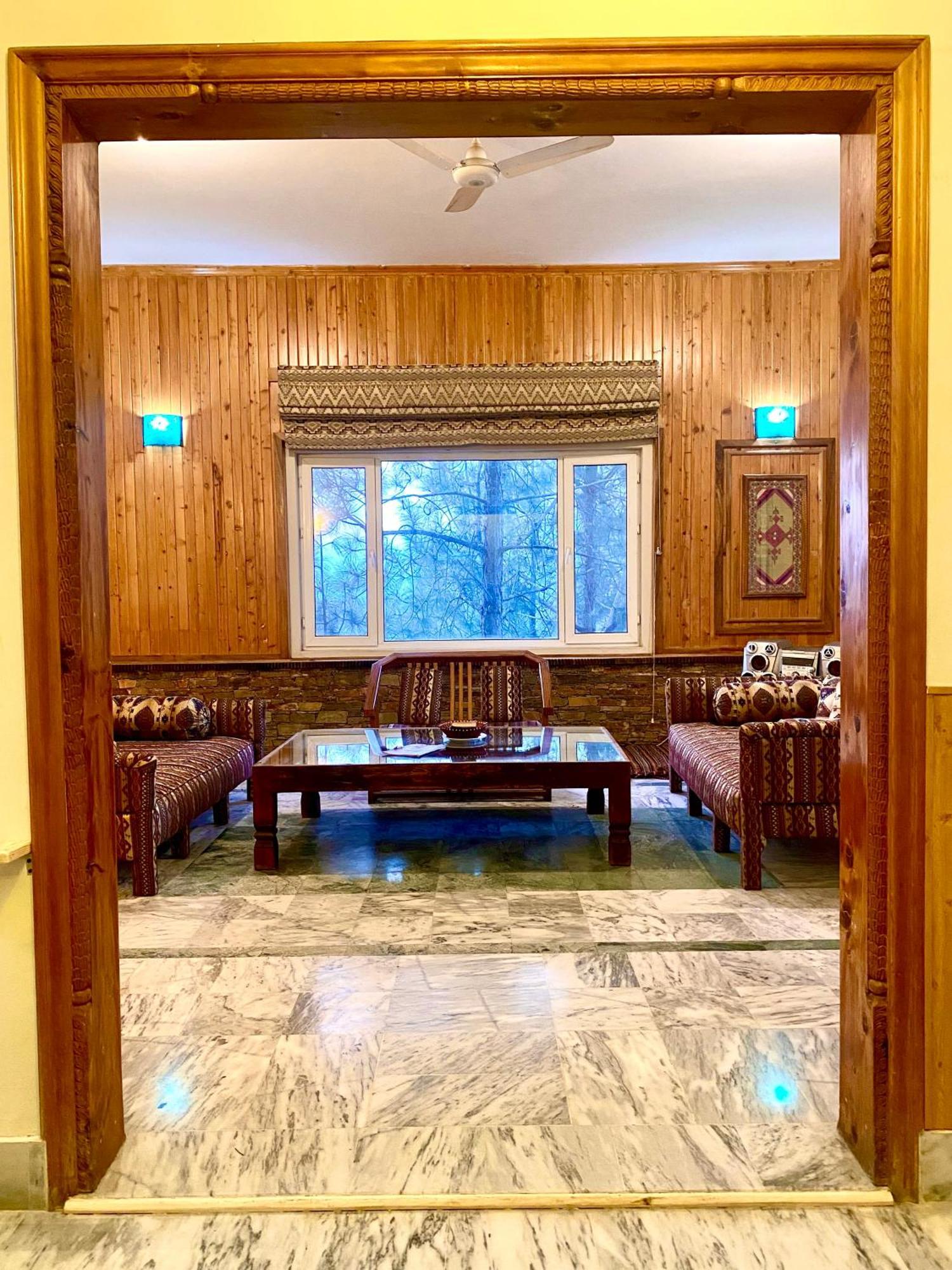 Rock City Resort Saidu Sharif Extérieur photo