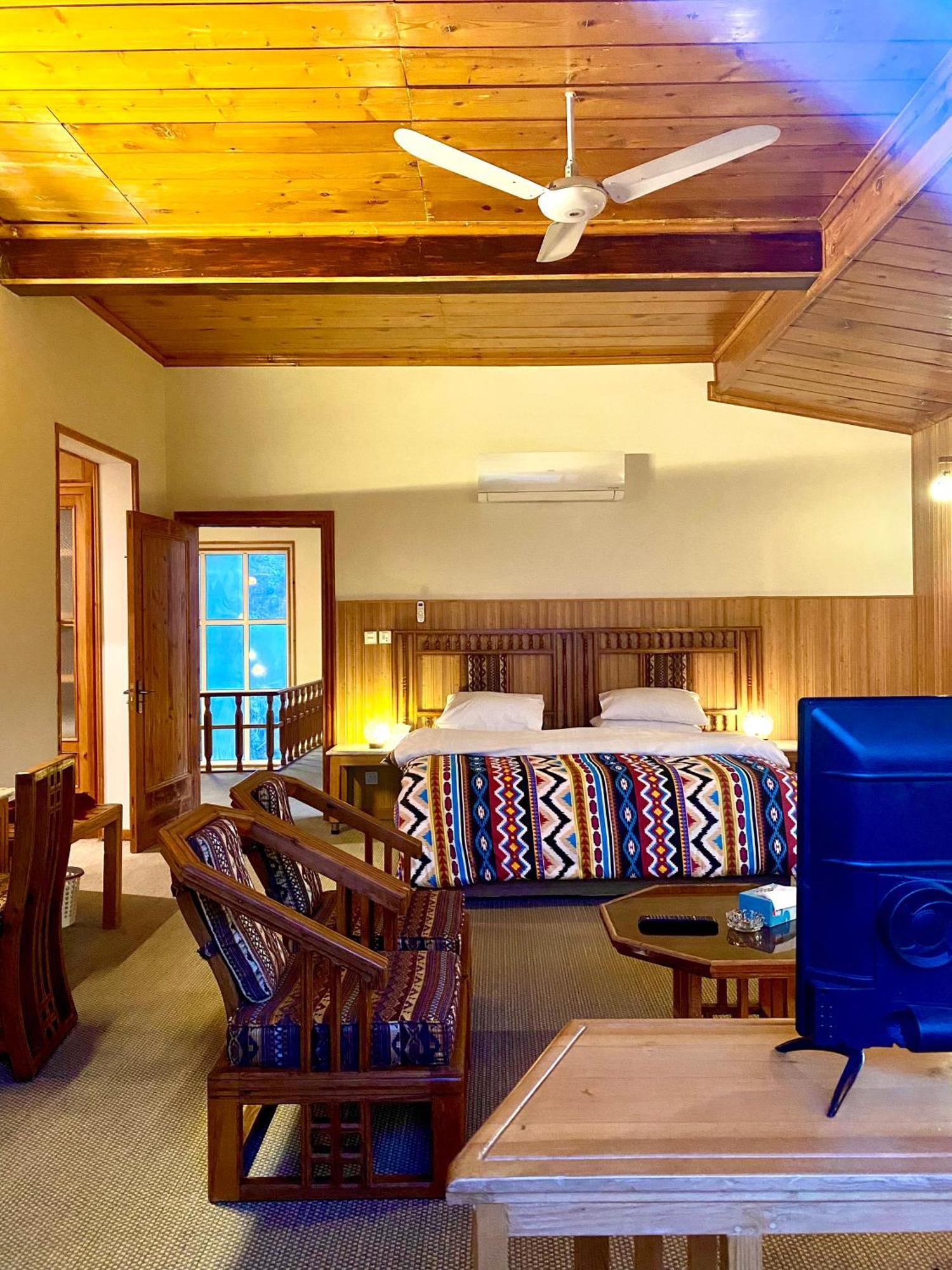 Rock City Resort Saidu Sharif Extérieur photo