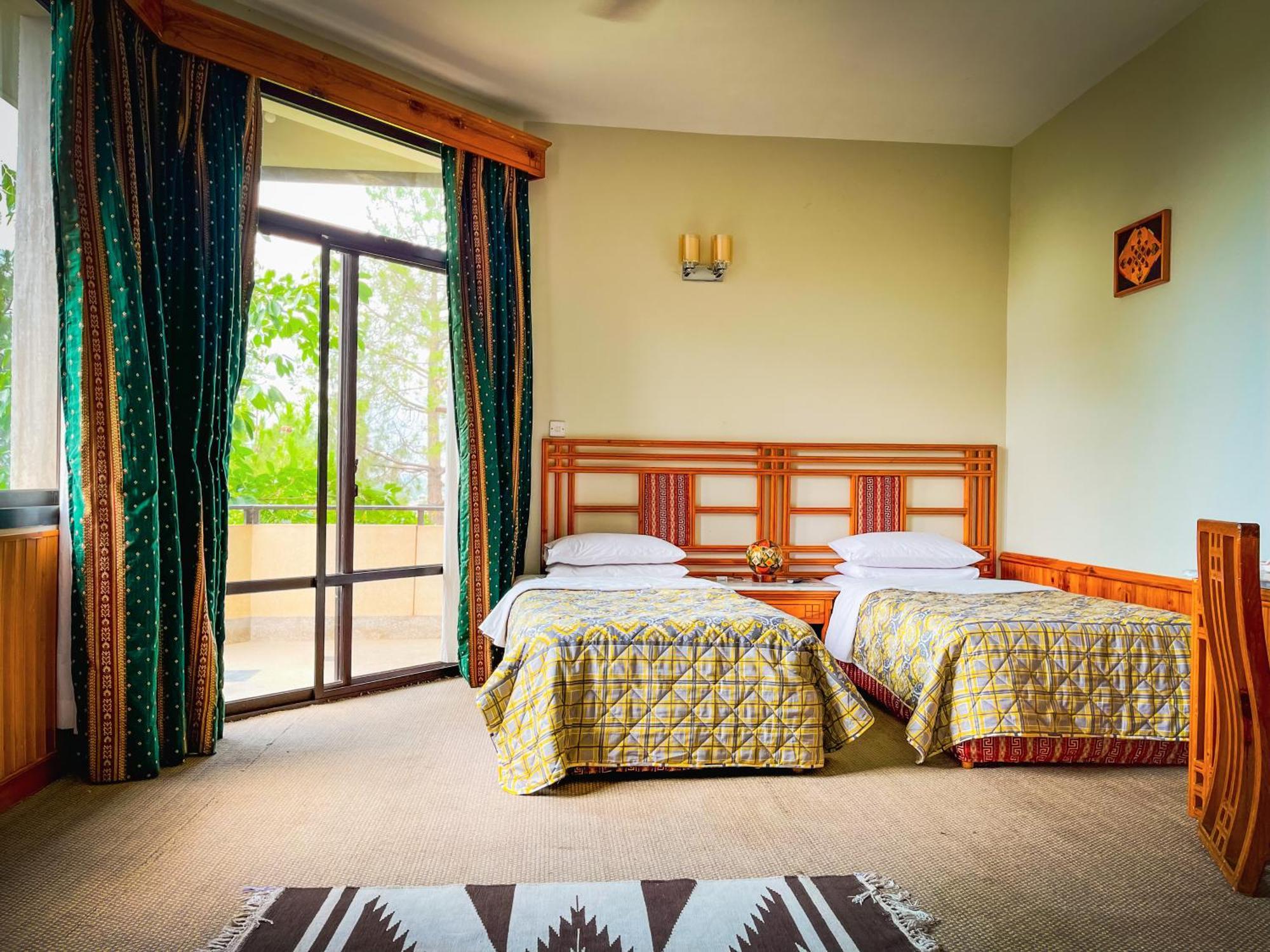 Rock City Resort Saidu Sharif Extérieur photo