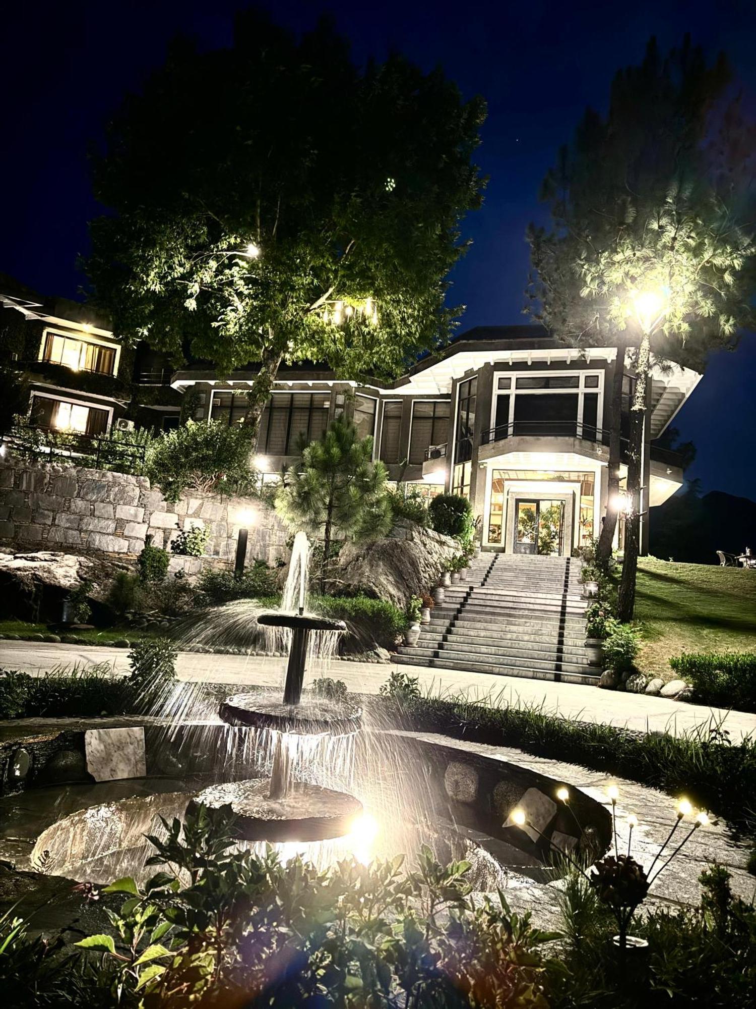 Rock City Resort Saidu Sharif Extérieur photo